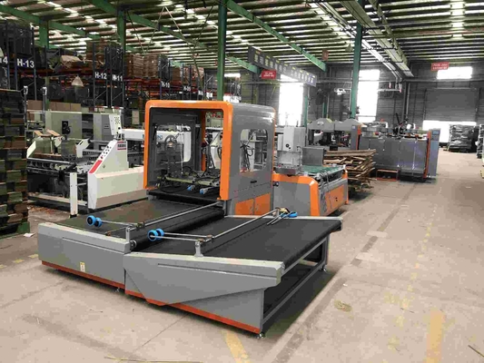 70m/min la machine de collage se pliante automatique 18KW 380V a ridé la boîte Gluer de carton