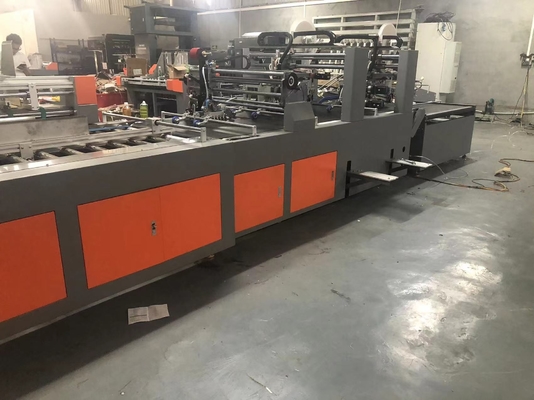 Boîte automatique orange collant la machine 1600kg pour le CE ondulé de boîte